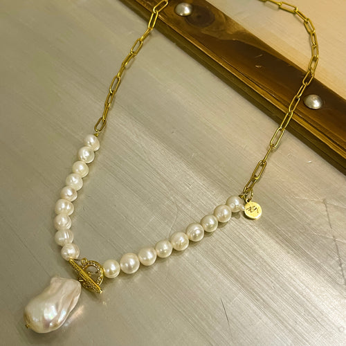 BG Signature Baroque Freshwater Pearl Necklace