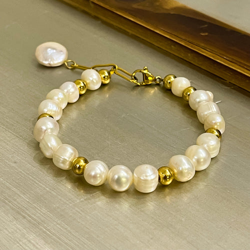 Freshwater Cultured Pearl Gold Bracelet