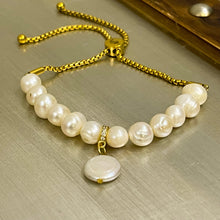 Load image into Gallery viewer, Tasha Signature Freshwater Pearl Bracelet