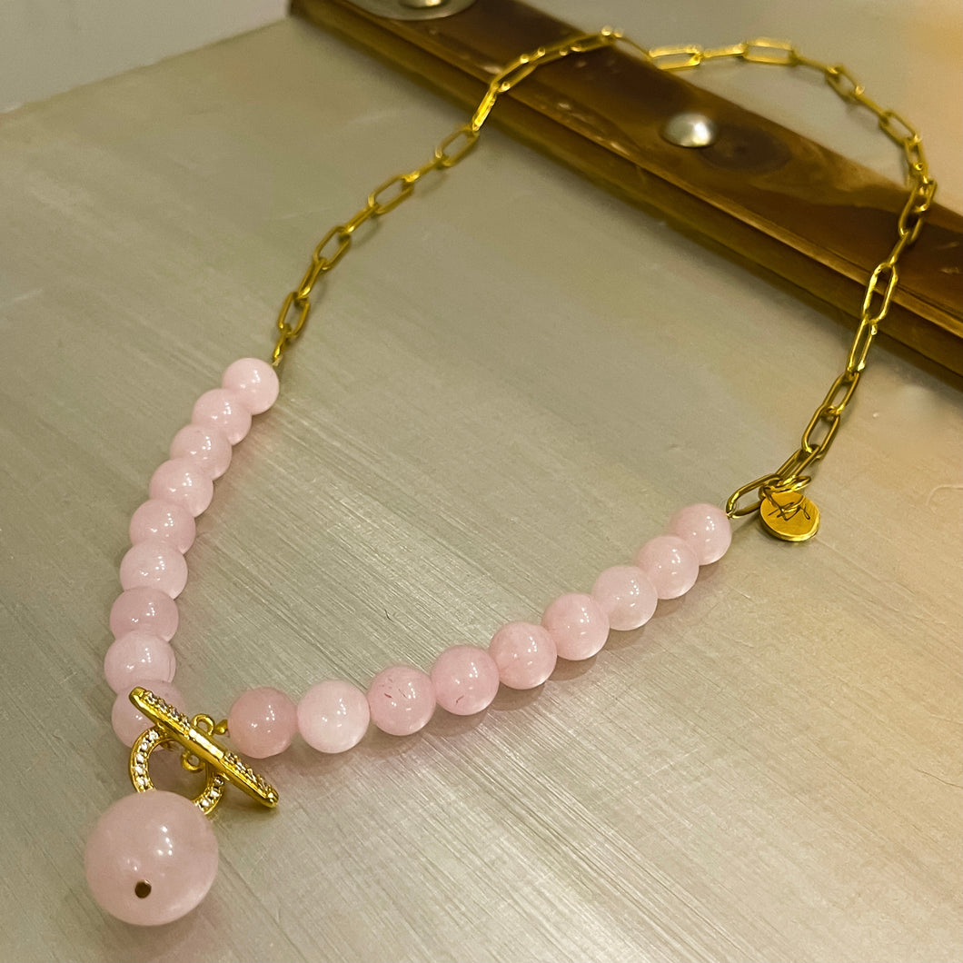 BG Signature Rose Quartz Necklace