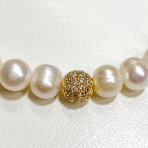 Pop of Gold Pearl Bracelet