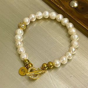 Pop of Gold Pearl Bracelet