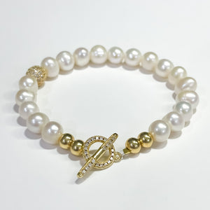 Pop of Gold Pearl Bracelet