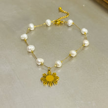 Load image into Gallery viewer, Pearl Of The Orient Sun Bracelet