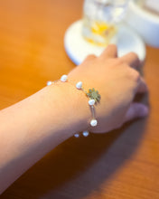 Load image into Gallery viewer, Pearl Of The Orient Sun Bracelet